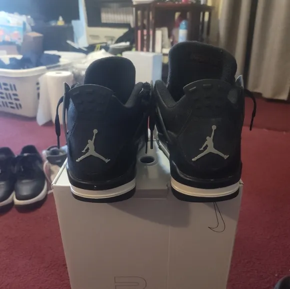 Jordan 4 Retro SE Mid Black Canvas5.0