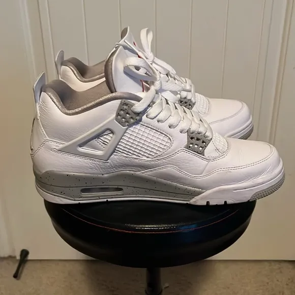 Jordan 4 Retro White Oreo Sz 9