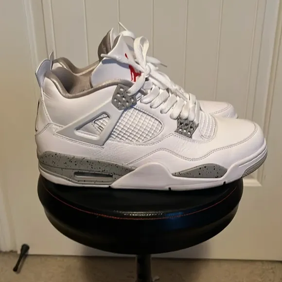 Jordan 4 Retro White Oreo Sz 9
