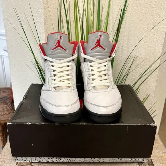 Jordan 5 Retro Mid Fire Red Sneakers