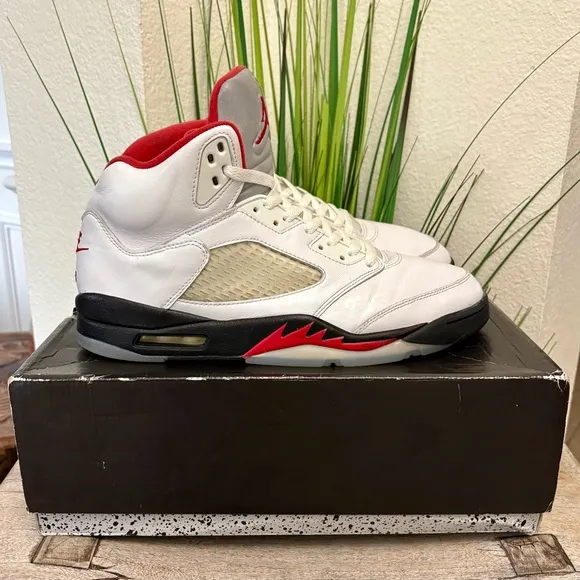 Jordan 5 Retro Mid Fire Red Sneakers