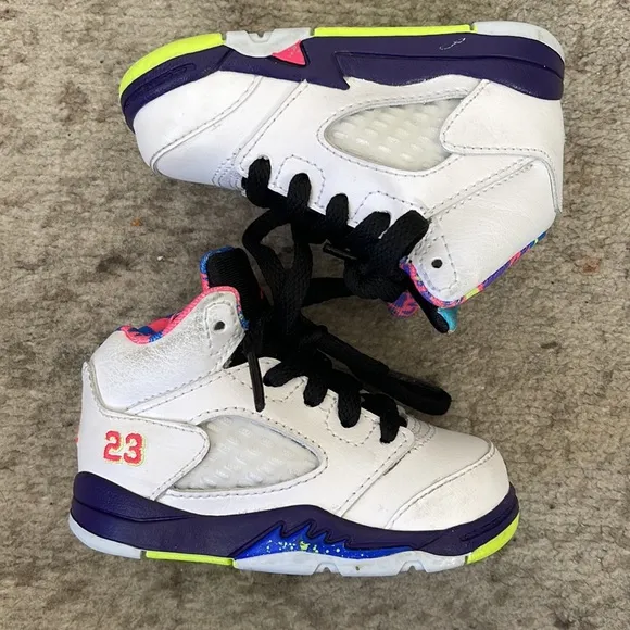 Jordan 5 retro sneakers little kids toddler size 4C. Comes with box.