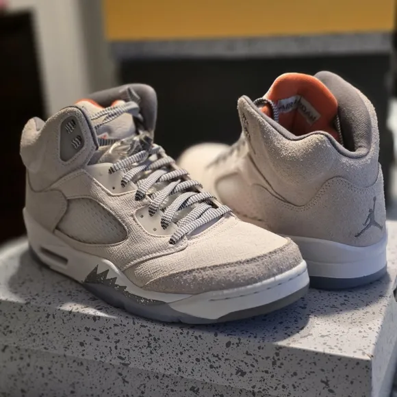 Jordan 5s Retro Craft Sneakers