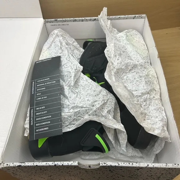 Jordan 6 Retro &quot;Electric Green&quot; Size 9.5 Men's VNDS