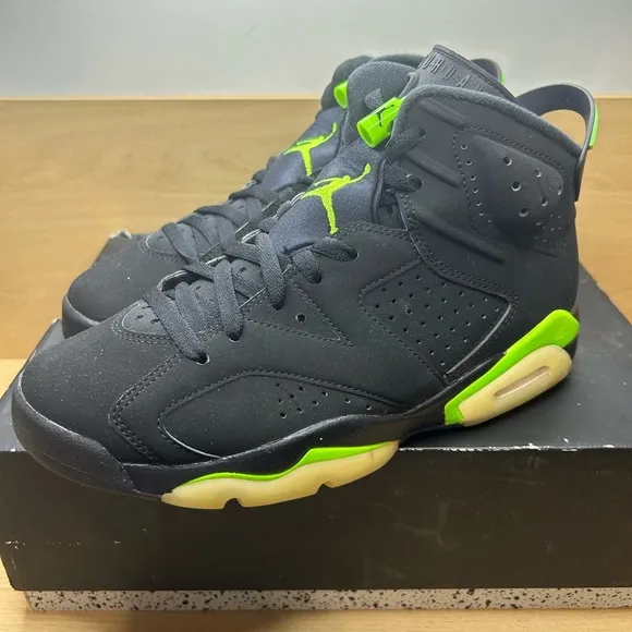 Jordan 6 Retro &quot;Electric Green&quot; Size 9.5 Men's VNDS