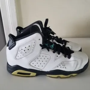 Jordan | 6 Retro Sneakers