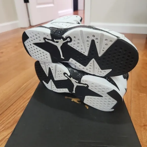 Jordan 6 Retro White and Black Sneakers
