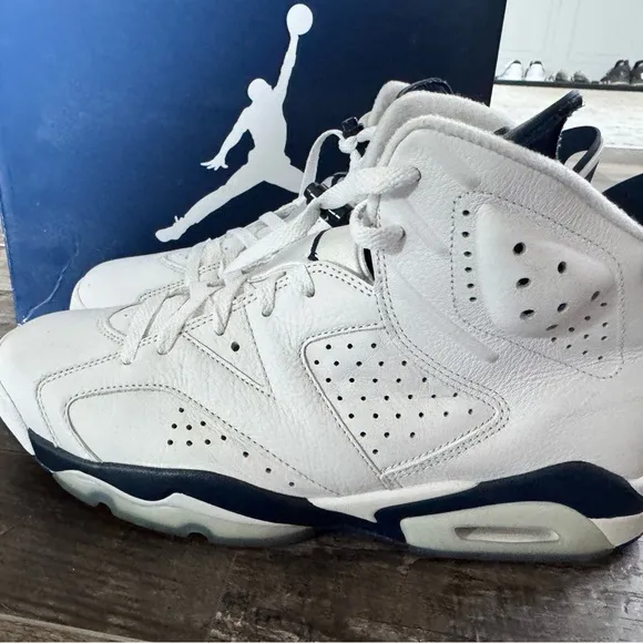 Jordan 6 retro White and Blue High-Top Sneakers