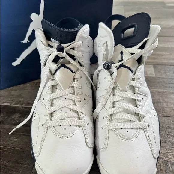 Jordan 6 retro White and Blue High-Top Sneakers