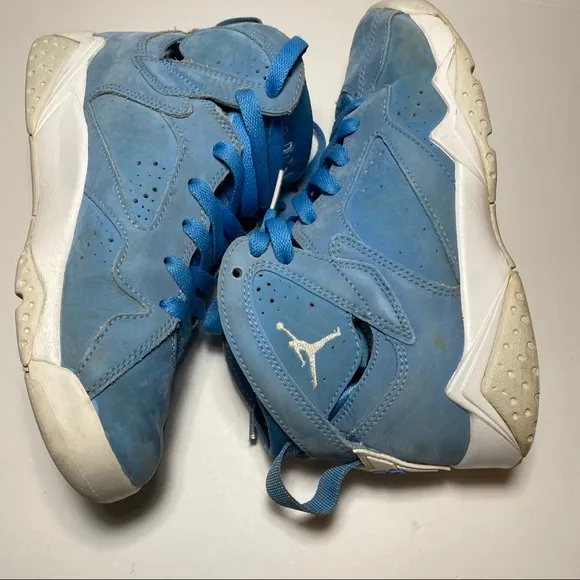 Jordan 7 Retro  Sneakers - Pantone