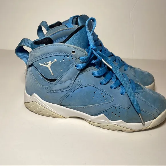 Jordan 7 Retro  Sneakers - Pantone