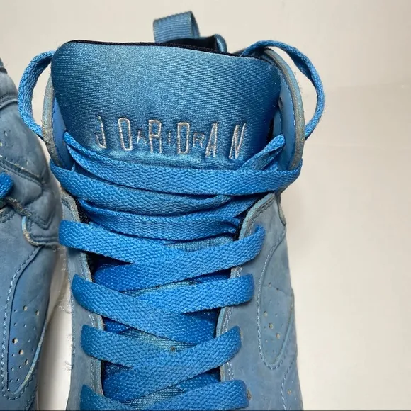 Jordan 7 Retro  Sneakers - Pantone