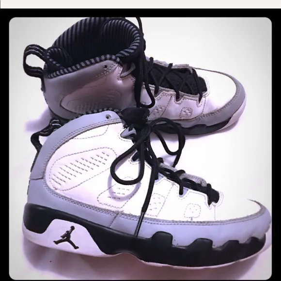 Jordan Air Retro 9 boys basketball 🏀 sneakers