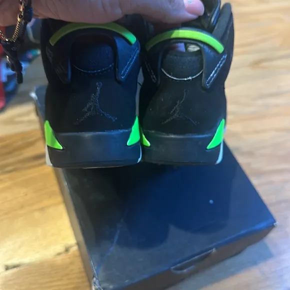 Jordan Kids - Jordan 6 Retro &quot;Electric Green&quot; sneakers SIZE 11C