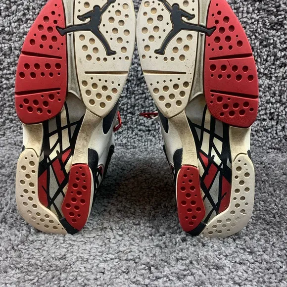 Jordan Men's Air Jordan 8 VIII Retro 'Alternate' Sneakers 305381-104 Size 9.5