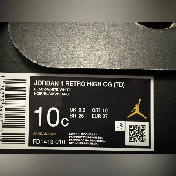 Jordan Retro 1 Black And White