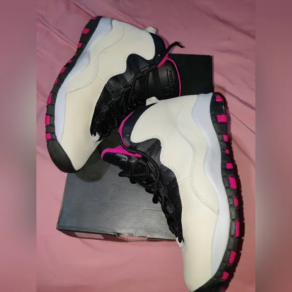 Jordan retro 10 girls size 4y sneakers