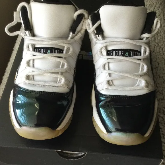 Jordan Retro 11 Low Emerald Green/Purple Flip-Flop