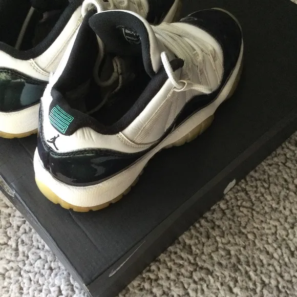 Jordan Retro 11 Low Emerald Green/Purple Flip-Flop