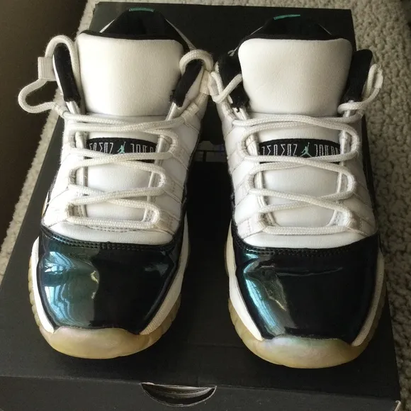 Jordan Retro 11 Low Emerald Green/Purple Flip-Flop