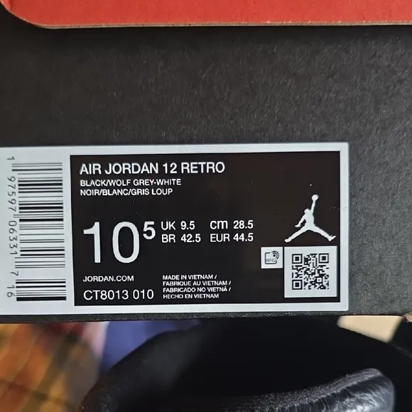Jordan Retro 12 Used Black and Gray High-Top Sneakers