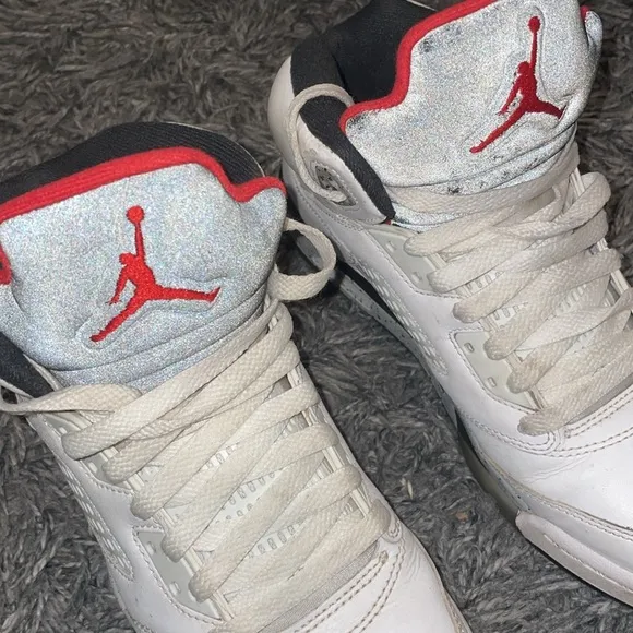 Jordan retro 5 White cement sneakers size 7 youth
