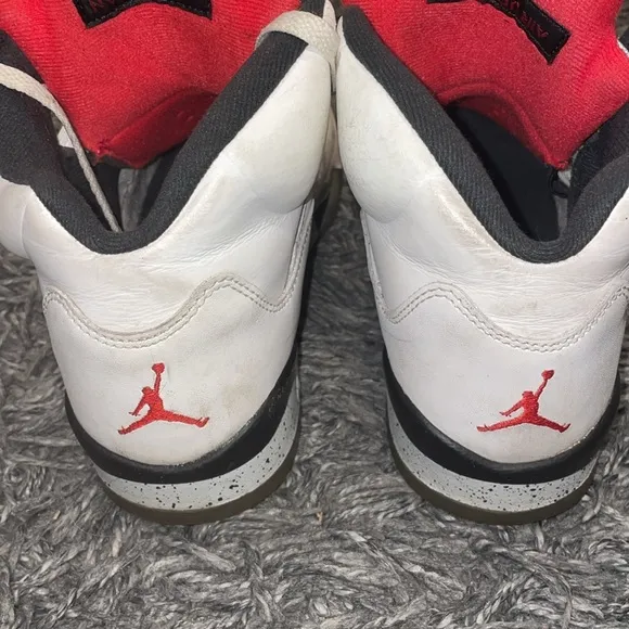 Jordan retro 5 White cement sneakers size 7 youth