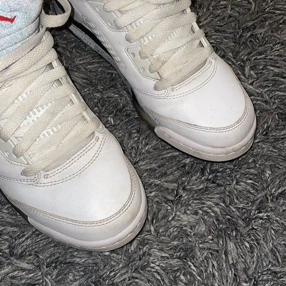 Jordan retro 5 White cement sneakers size 7 youth