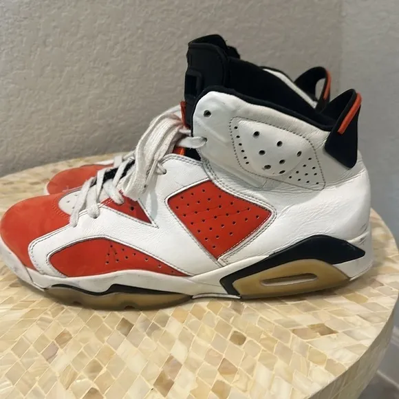 Jordan retro 6 basketball sneakers Size11.5