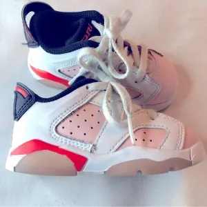 Jordan Retro 6 low Atmosphere baby sneakers