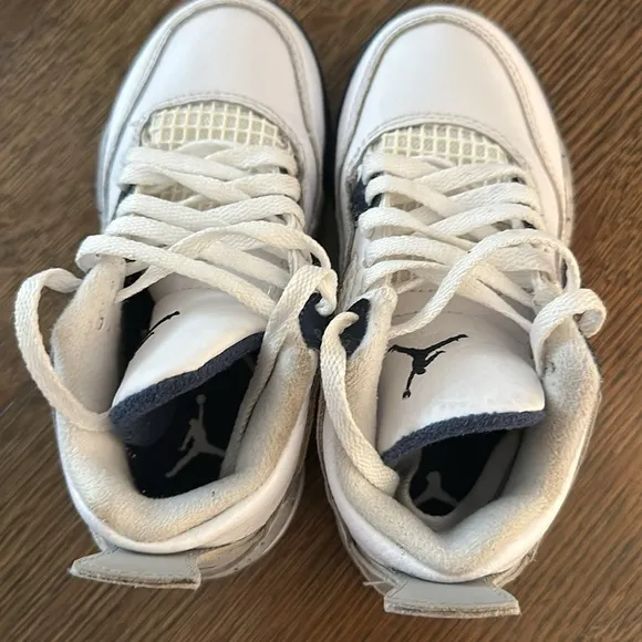 Jordan Retro Kids Sneakers