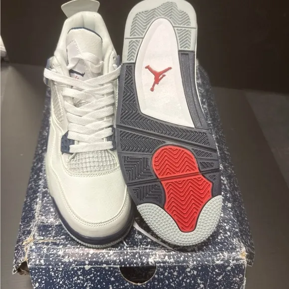 Jordan Retro Sneakers - White and Gray