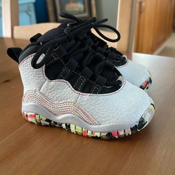 Jordan Retro sneakers