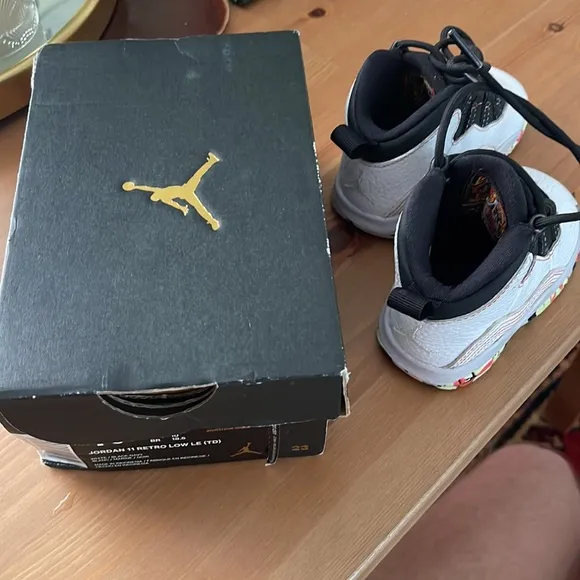 Jordan Retro sneakers
