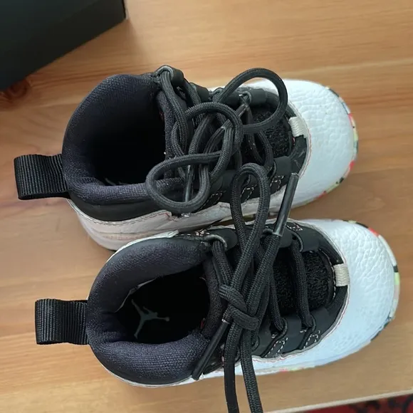 Jordan Retro sneakers