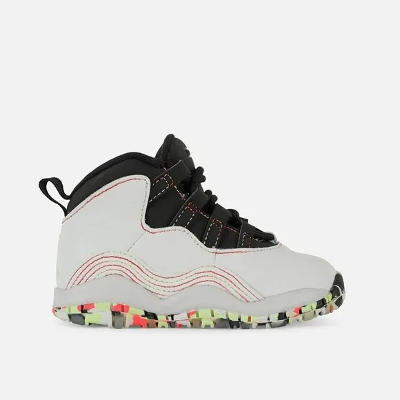 Jordan Retro sneakers