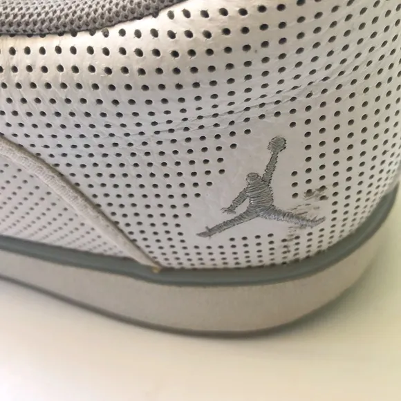 Jordan Retro's Nike Ivory Sky High Sneakers 10.5