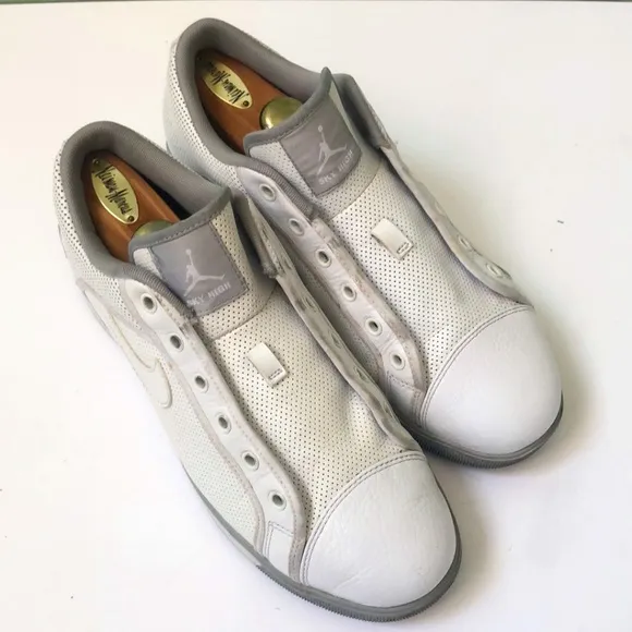 Jordan Retro's Nike Ivory Sky High Sneakers 10.5