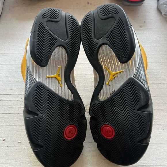 Jordan Yellow and Black Performance Sneaker Retro 14 Nike
