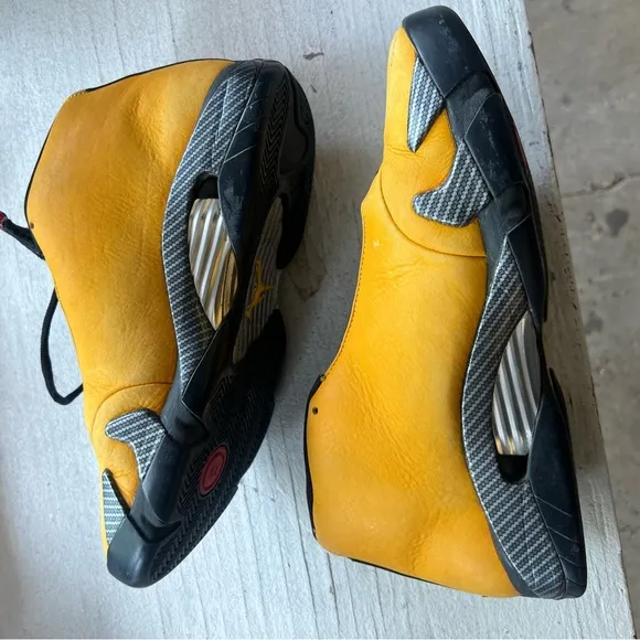 Jordan Yellow and Black Performance Sneaker Retro 14 Nike