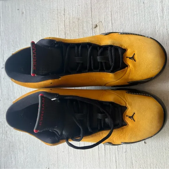 Jordan Yellow and Black Performance Sneaker Retro 14 Nike