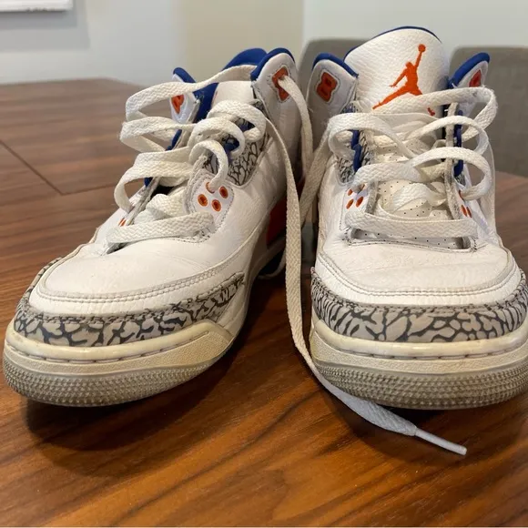 JORDANS (Nike) knicks Jordan 3 retro White and Blue Sneakers with Orange Accents