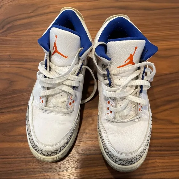 JORDANS (Nike) knicks Jordan 3 retro White and Blue Sneakers with Orange Accents