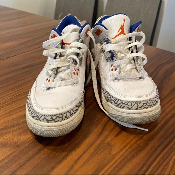 JORDANS (Nike) knicks Jordan 3 retro White and Blue Sneakers with Orange Accents