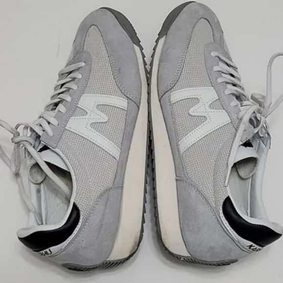 Kahru Sneakers