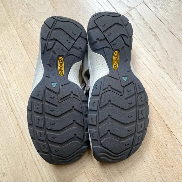 KEEN Astoria West Closed Toe Sandals Fawn/Tie Dye Pink/Gray
