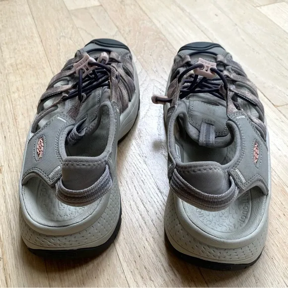 KEEN Astoria West Closed Toe Sandals Fawn/Tie Dye Pink/Gray