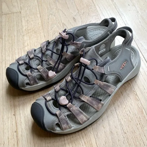 KEEN Astoria West Closed Toe Sandals Fawn/Tie Dye Pink/Gray