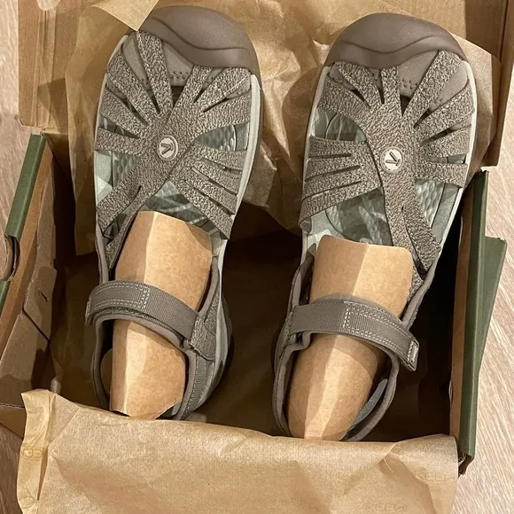 Keen Brindle &amp; Shitake Rose Sandals Size 8 NWT