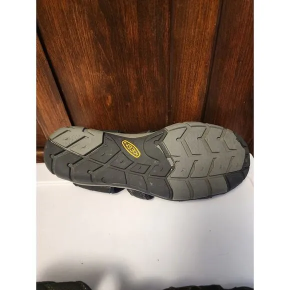 KEEN Clearwater Sandals Size 14